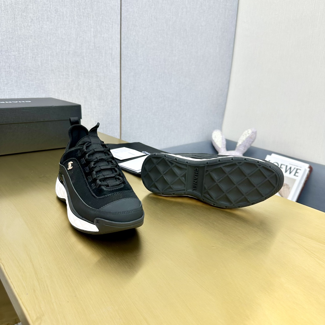 Women's high heels